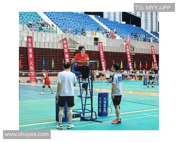 聚焦羽毛球:探讨成都羽毛球队在耐力训练中的挑战与成就 聚焦羽毛球:探讨成都羽毛球队在耐力训练中的挑战与成就