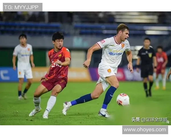 重庆足球队意识争议引发热议球迷与专家的不同声音解析 重庆足球队意识争议引发热议球迷与专家的不同声音解析